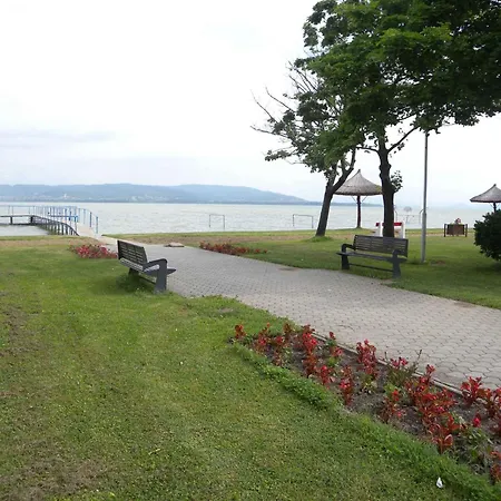 In Balatonbereny/balaton 18124 Dom wakacyjny Balatonberény